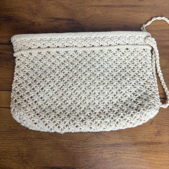 Handmade Macrame Clutch With Wooden Beads & Zipper Closure Boho Retro vintage - Picture 8 of 9